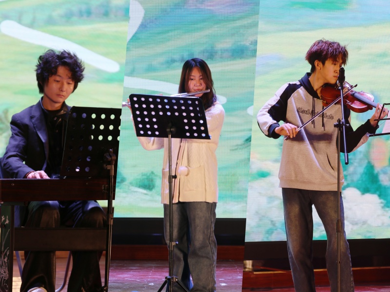 MEITU_20251130_233843238_副本.jpg MEITU_20251130_233843238_副本.jpg