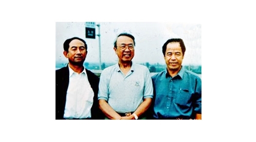楊金泉、劉俊謙與聯(lián)合國(guó)副秘書長(zhǎng)的合影